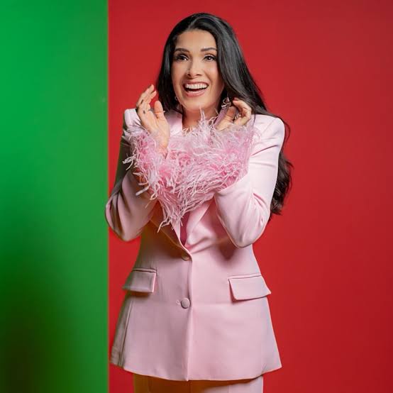 AndreaMezaDeb's tweet photo. Aldo de Nigris es el ganador de La Casa de los famosos tercera temporada. 💰💳🏡😱 Dalilah Polanco segundo lugar 🫰🏽
#LCDFLMX3 #LCDLFMX #LaCasaDeLosFamososMexico3 https://t.co/zgB6FwfeG3
