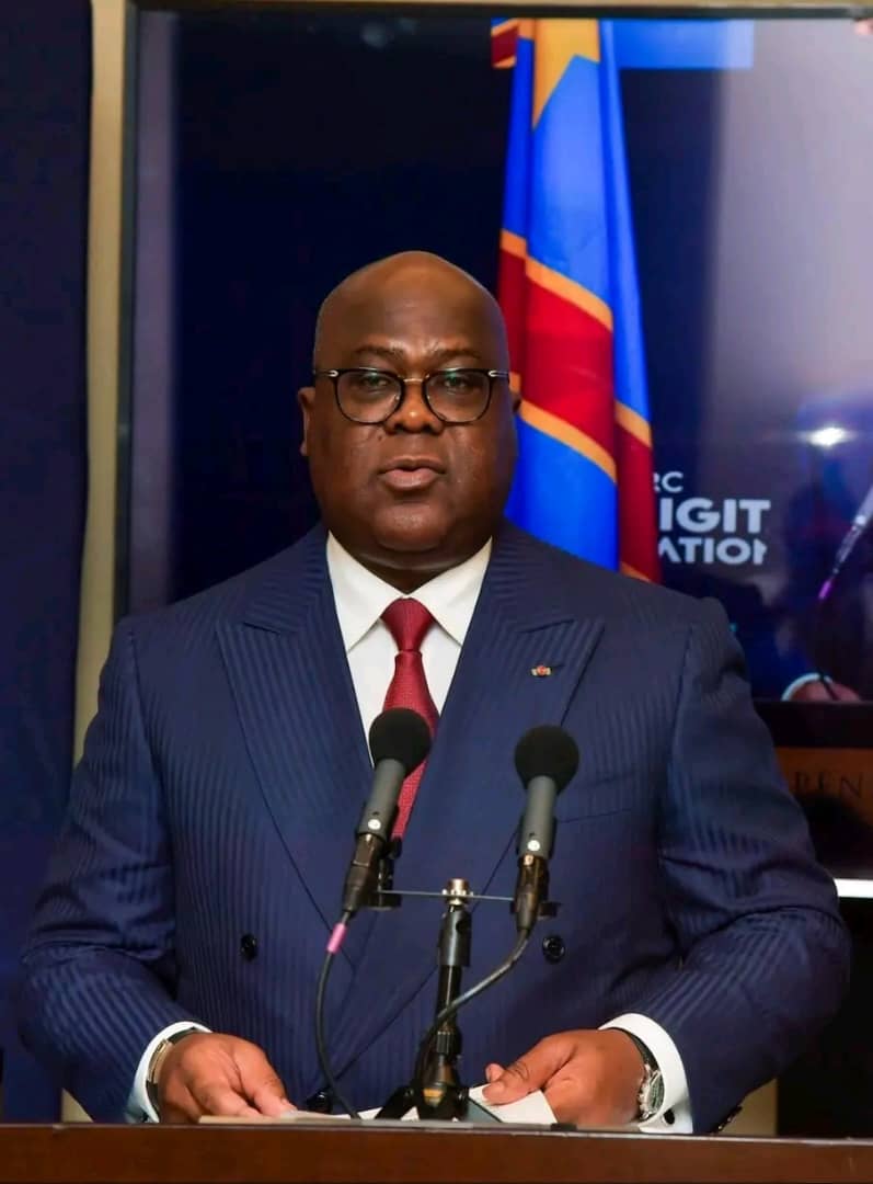 Mbalastephane's tweet photo. BAS ADULTES YA BA CONGOLAIS BALALI BA LAMUKI BALOBI FATSHI ASALA 3eme MANDATS  PE A CHANGÉ CONSTITUTION EBONGO TO PEKISA BANGO ??? JAMAIS JAMAIS JAMAIS...
@fatshi13 @aminata_kasa @AugustinKabuyaT @DeniseNyakeru @Presidence_RDC @IsralMutombo11 https://t.co/oymfiwZOep