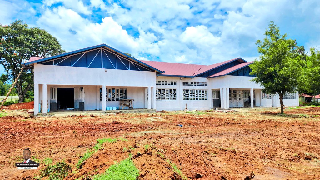 DidmusWaBarasa's tweet photo. The _Kimilili Huduma Centre_ is now at 90% completion — a major step toward bringing essential government services closer to the people.

This project reflects our broader commitment to decentralising service delivery, enhancing efficiency, and ensuring that every citizen can access public services with dignity and ease.
#DidmusBarasaGov27 #BBNaija10