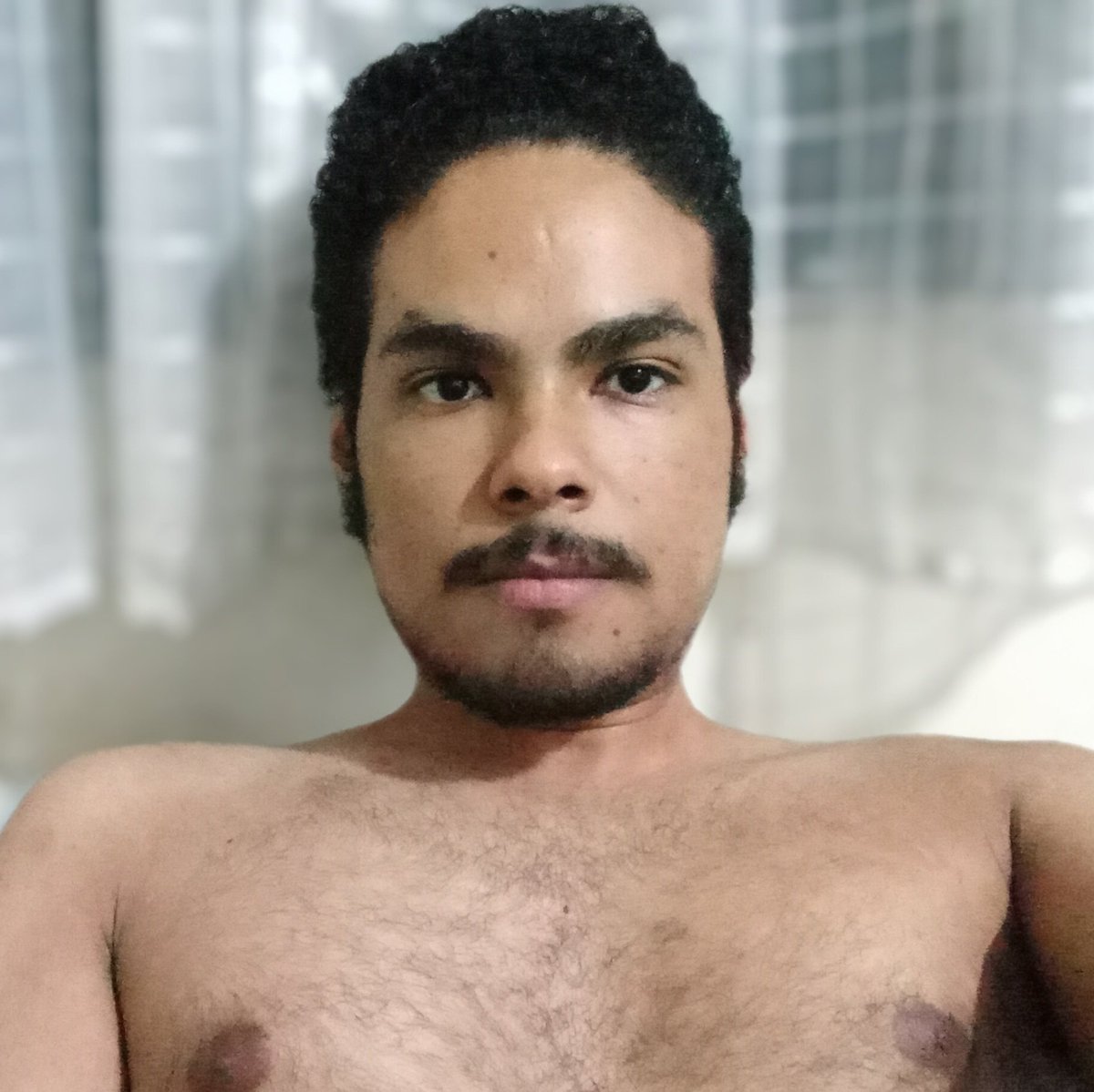 chellestter's tweet photo. Trying a new style https://t.co/9D2GKLOuX8