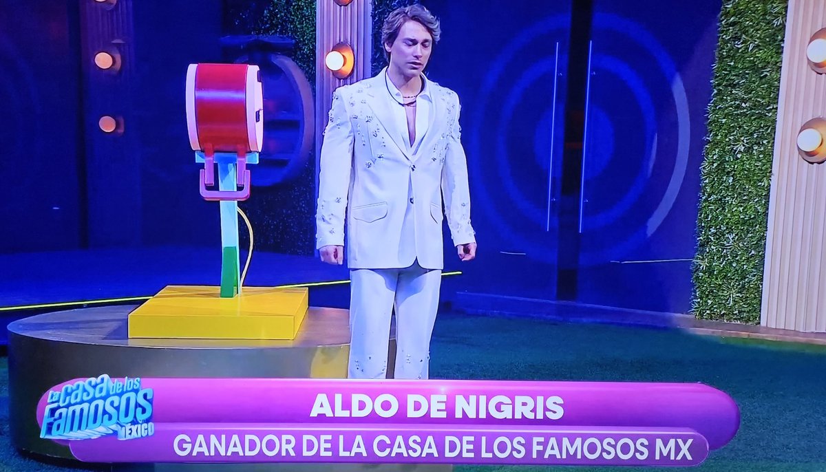 Akusuerito1's tweet photo. Chingón e incluyente Televisa, Endemol y la casa de los Famosos Mx, gano una persona de capacidades especiales 🥹👏🏻👏🏻👏🏻👏🏻
Felicidades, Aldo, campeón!!!
#LaCasaDeLosFamososMx2 #LCDLFMX3 #LCDLFMX https://t.co/xyxMt51RTd