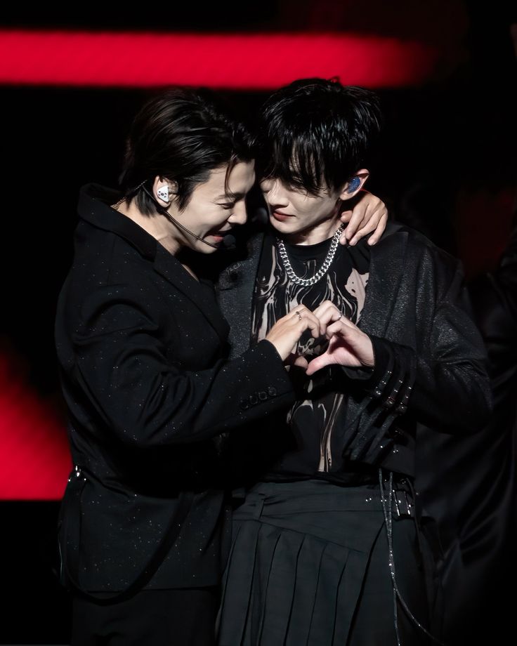 sydricklim's tweet photo. They're always my comfort people 🥺 I love them so much ifjdudbshehs

#DONGHAE #EUNHYUK #EUNHAE
#동해 #은혁 #은해 https://t.co/Slmhm3UihZ