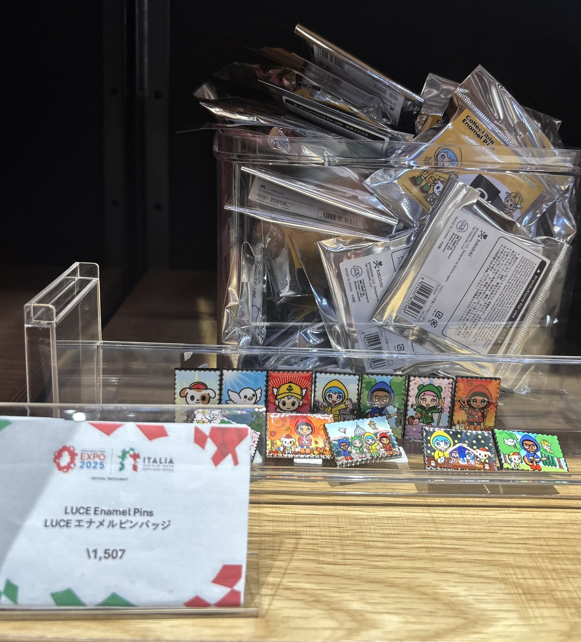 万博 イタリア バチカン 100個限定ピンバッチ 超激レア バチカン