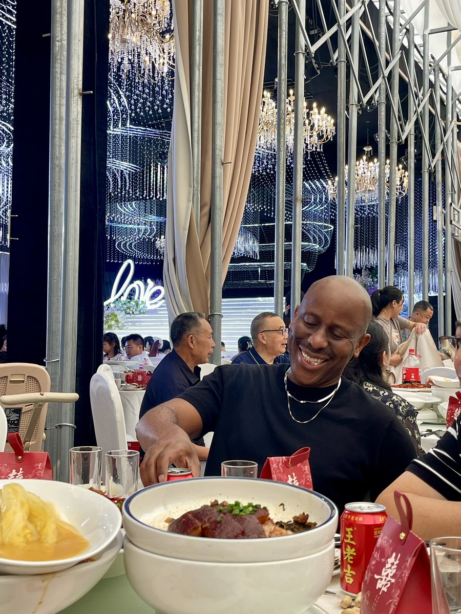 thabanglethoko's tweet image. So honored to witness the beautiful Chinese wedding today in Sichuan. 

#ChineseWedding