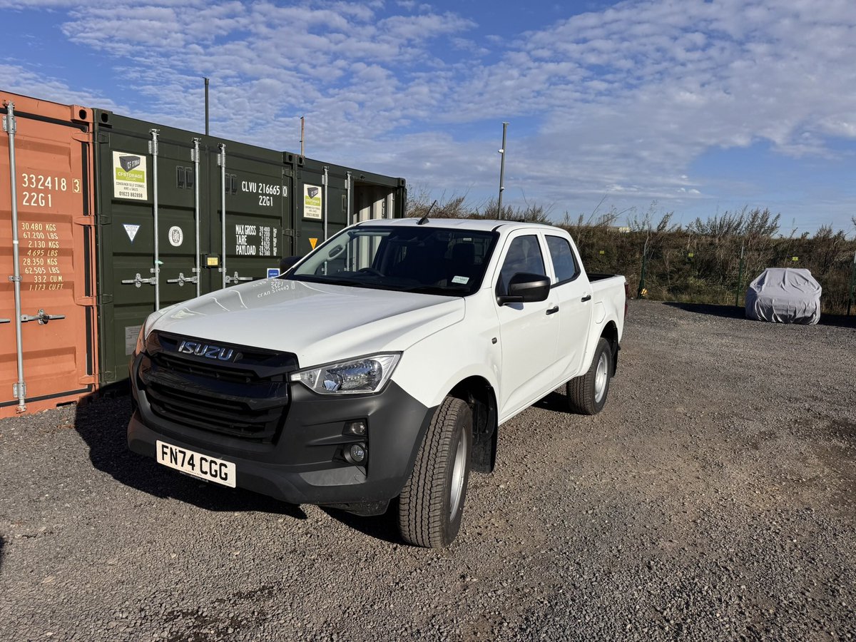 Had this D-max for nearly a week now, glad of the loan car but really looking forward to getting mine back hopefully today 🤞…