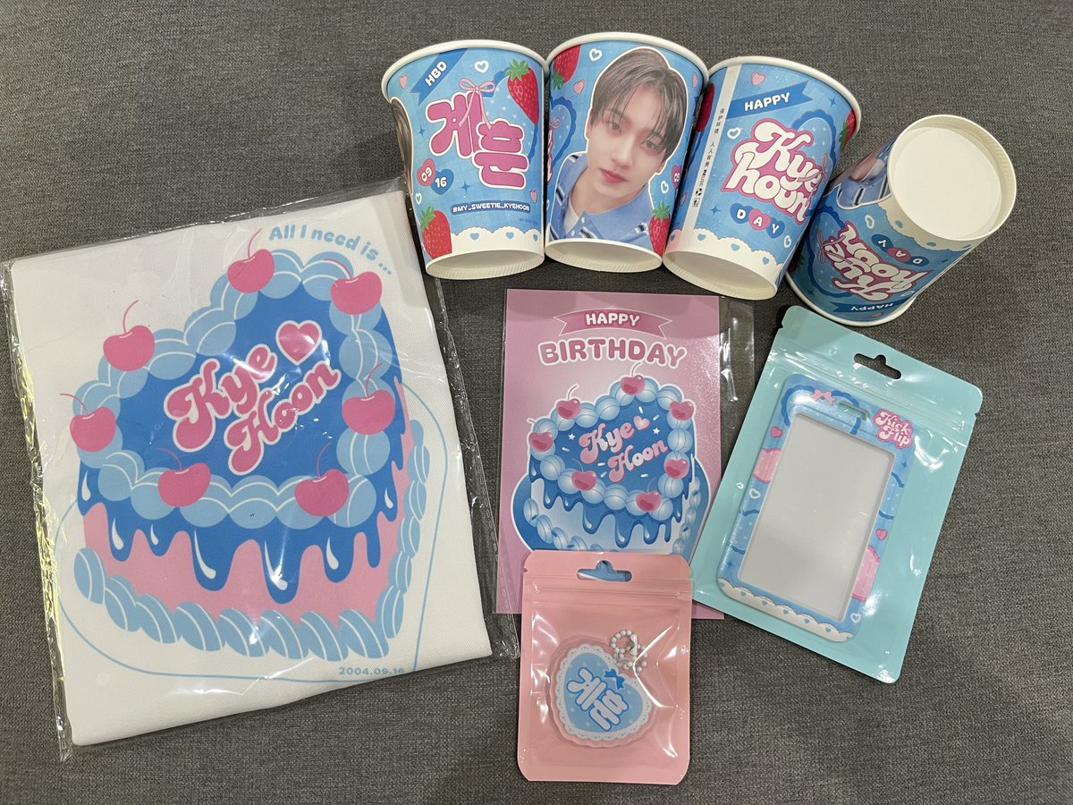 น่ารักมากเลย ได้ special gift ด้วย
ขอบคุณนะค่ะ 💕

#My_Sweetie_KYEHOON