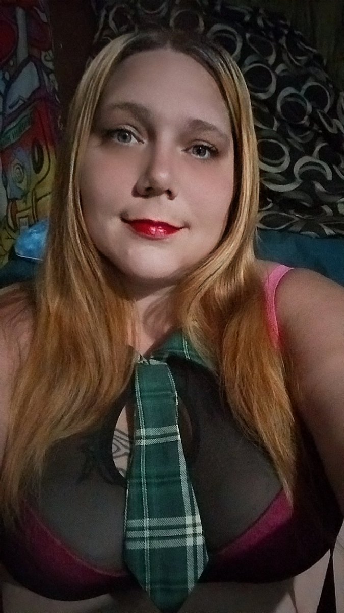 catkittyDDD_fun's tweet photo. About to go live 
https://t.co/afdymJxsXI https://t.co/byG8dXZyWF
