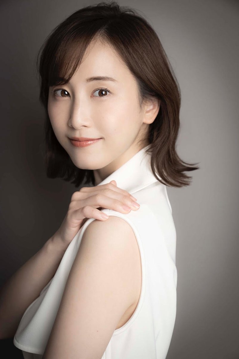 Artistspoken2's tweet image. /
🗣️緊急告知
松井玲奈×齋藤冬優花
スペシャル対談が決定👏✨
\
おふたりへの質問や、メッセージを募集します!
レターの締切は本日中⚠️(10/06)
皆さまからのレターをお待ちしております📪📨
🌷松井玲奈のいってらっしゃい
artistspoken.page.link/LnBA
🌙齋藤冬優花のI THINK…