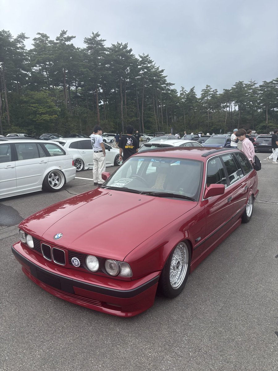 tanhei_cv's tweet photo. かっこいい車はたくさんいたけど個人的にツボな4台🙋‍♂️

 #WAGONSTEEZ 
 #WAGONFREAKS https://t.co/c5R2u3oC6Z