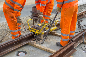 ProRail verandert zijn aanbestedingsstrategie
 
zurl.co/hWcd7
