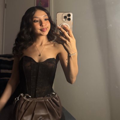 dee_la_simp's tweet photo. #NewProfilePic +3 ꨄ https://t.co/yvskXwuLxY
