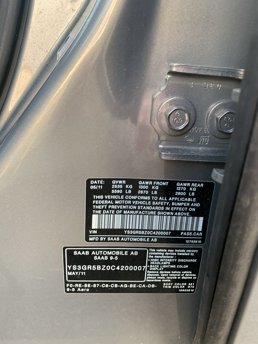 And my absolute Number One so far is the most rare SAAB in the Netherlands. One out of 27 worldwide the SAAB 9-5 Estate NG. Only one in the Netherlands!  Lets wait wat nummer 200 will be.  #saabnation #saabmuseum #saabmuseumtrollhättan