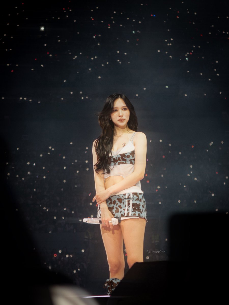 hallyupotter's tweet image. 251004 this is for in bulacan 

myoui mina’s insane face card 

#THISISFOR_PHILIPPINES_ONCE
#TWICE_THISISFOR_WORLD_TOUR 
#MINA @JYPETWICE