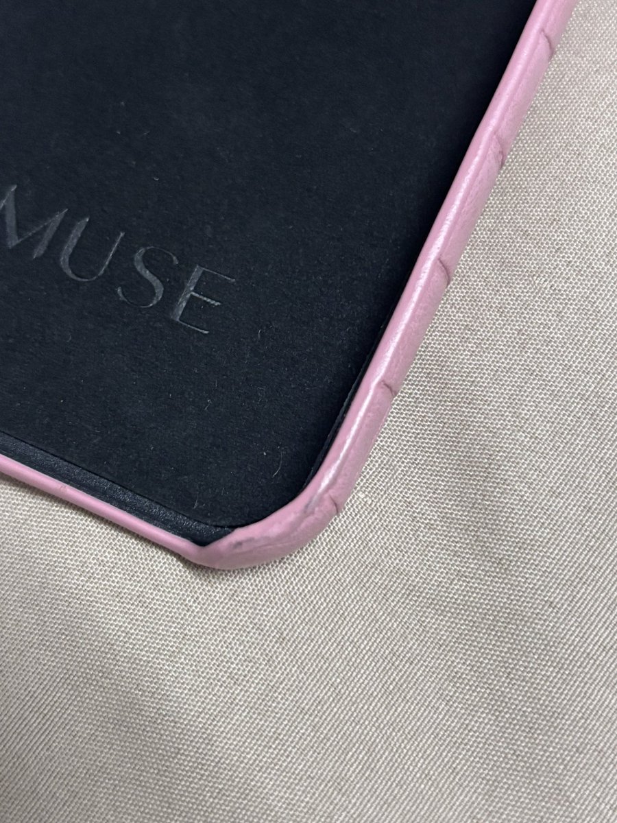 Vivi_Bunny_'s tweet photo. ส่งต่อเคสไอโฟน15 muse 300 รวมส่ง สนใจdmค่ะ มีตำหนิตรงขอบดำนิดเดียวค่ะ
#ส่งต่อเสื้อผ้า #ส่งต่อสกินแคร์ #ส่งต่อเสื้อผ้ามือสอง #ของดีบอกต่อ #ของมันต้องมี #ส่งต่อเครื่องสําอาง #ใช้จริงรีวิวจริง #รีวิวเกาหลี #ไว้รีวิวห้ามขายของโว้ยย #howtopefect #ส่งต่อสกินแคร์มือ2 #เคสไอโฟน https://t.co/nVnHBazKKI