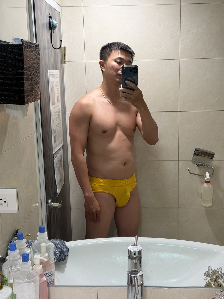 上班不應該看奇怪的東西🤣
好濕