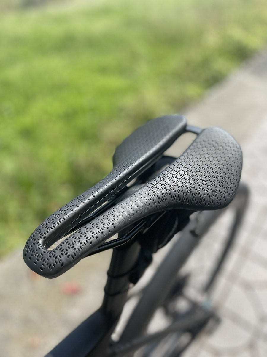 9/15まで値下げします‼️直接お渡し希望！TREK シクロクロス Trek Bicycle - Trek Bicycle added a new photo.