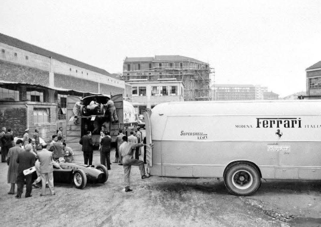 Rangé des voitures tweet media