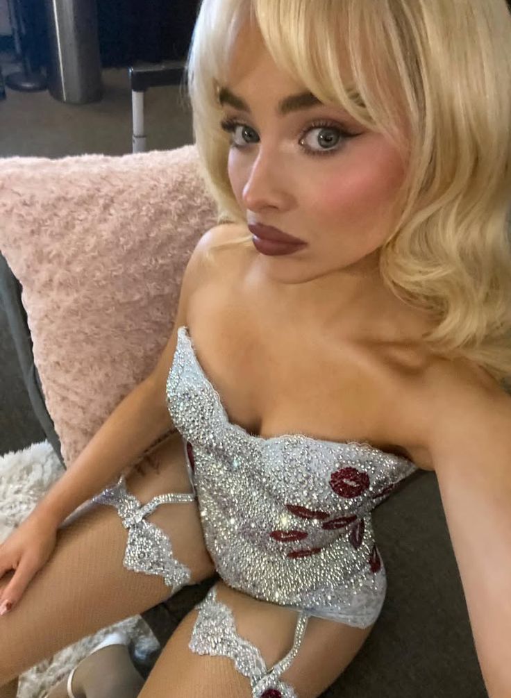filesbrina's tweet image. sabrina carpenter is SO FINE…