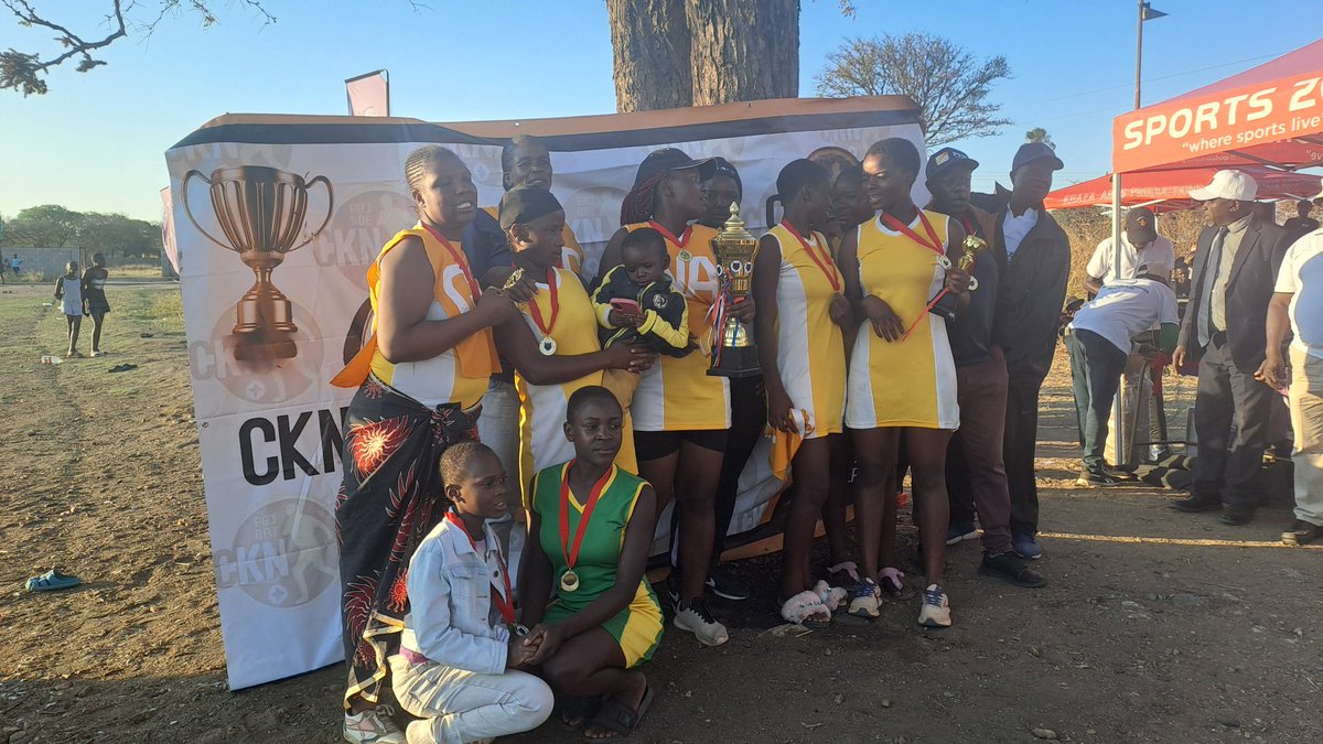matpulsezw's tweet image. Riverplate, Zebra Revolution, and Sizinda Queens crowned champions of the CK Nyoni Foundation Tournament in thrilling football and netball showdowns at Bulawayo's Indlovu Youth Centre. #GrassrootsSports #BulawayoTalent #CKNyoniFoundation
Readmore👇