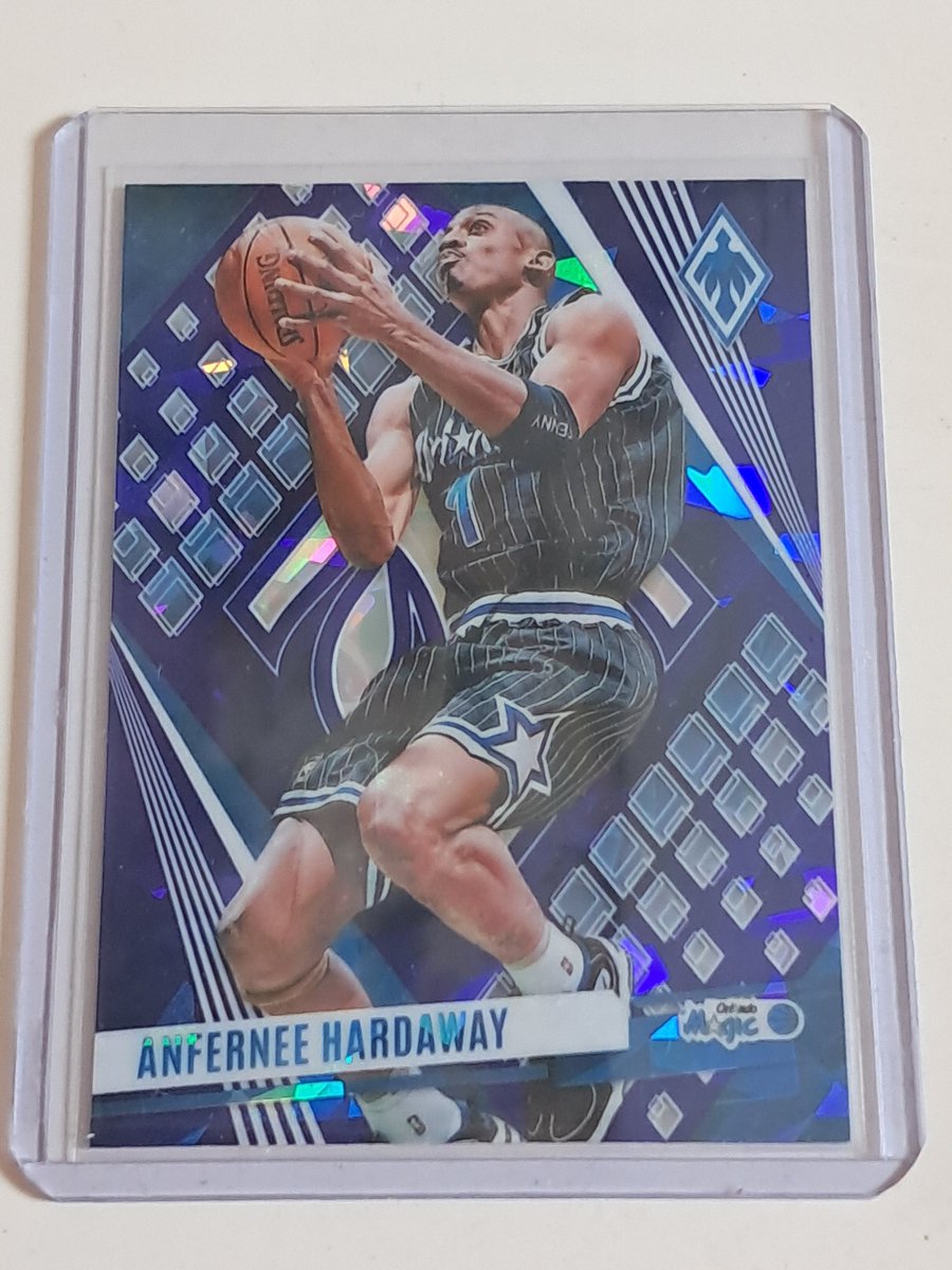 marionhayot's tweet image. Du Jojo (merci @ABallNeverLies), du Penny et du Lonzo en purple pulsar /35 (le rendu photo est pas ouf mais la carte est superbe).
#lehobby #cardsaddict #sportscards