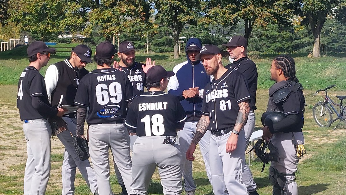 ⚾ Bilan  du Tournoi de la Ligue Pays de la Loire de Baseball 2025

🥇1er = <a href="/MarinersNantes/">Mariners Nantes</a> 
🥈2eme = <a href="/LesMarcassins/">Marcassins Baseball Club 🐗⚾️</a> 
🥉3eme = <a href="/AngersRoyals/">Angers Royals Baseball Club</a>
🏅4eme = <a href="/eaglesstba/">Eagles Saint Barthélemy ⚾️🥎</a>  

🎖️MVP = Matthieu Manceau (Royals)
⚾ Meilleur Lanceur = Kenji (Mariners)
#sportangers #GOROYALS #angers ⚾️💪👏