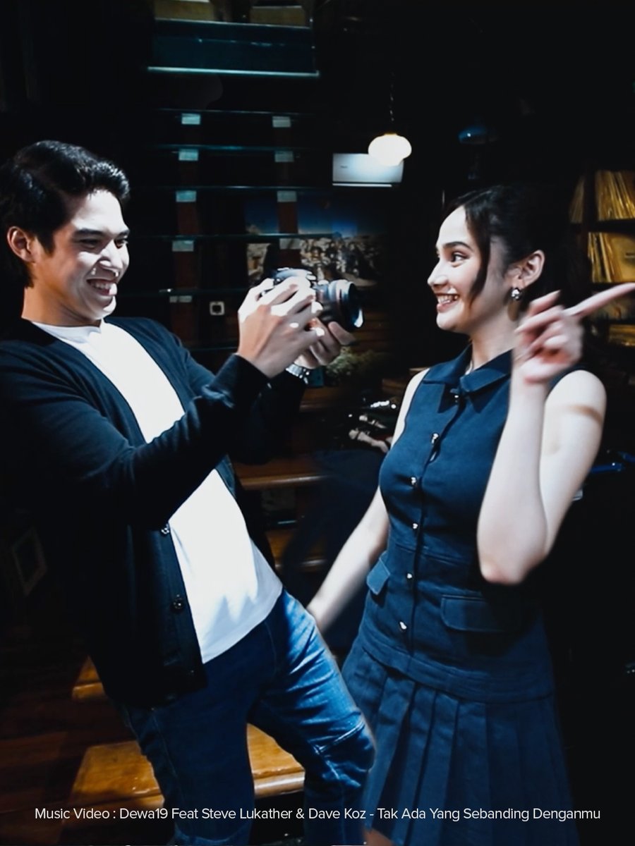 Aaawww ... Senengnya sampe sini 🥰🤍

Congratulations ya El Rumi &amp; Syifa Hadju . Semoga dilancarkan sampai hari H nanti ya, Aamiin ❤️.