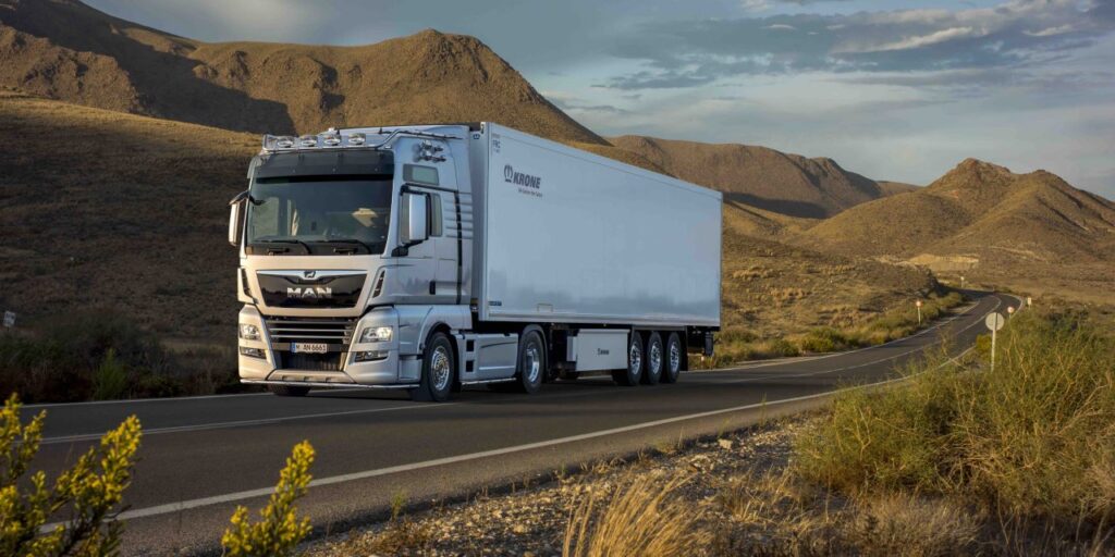 📢 El sector pide ya que el Observatorio de Costes se adapte a los 44 toneladas. Sin ese cambio, los costes reales no se reflejan y se perpetúa la desigualdad.

👉 Info aquí:
 fenadismerencarretera.com/el-sector-soli…
#Fenadismer #Transporte #44T #Costes