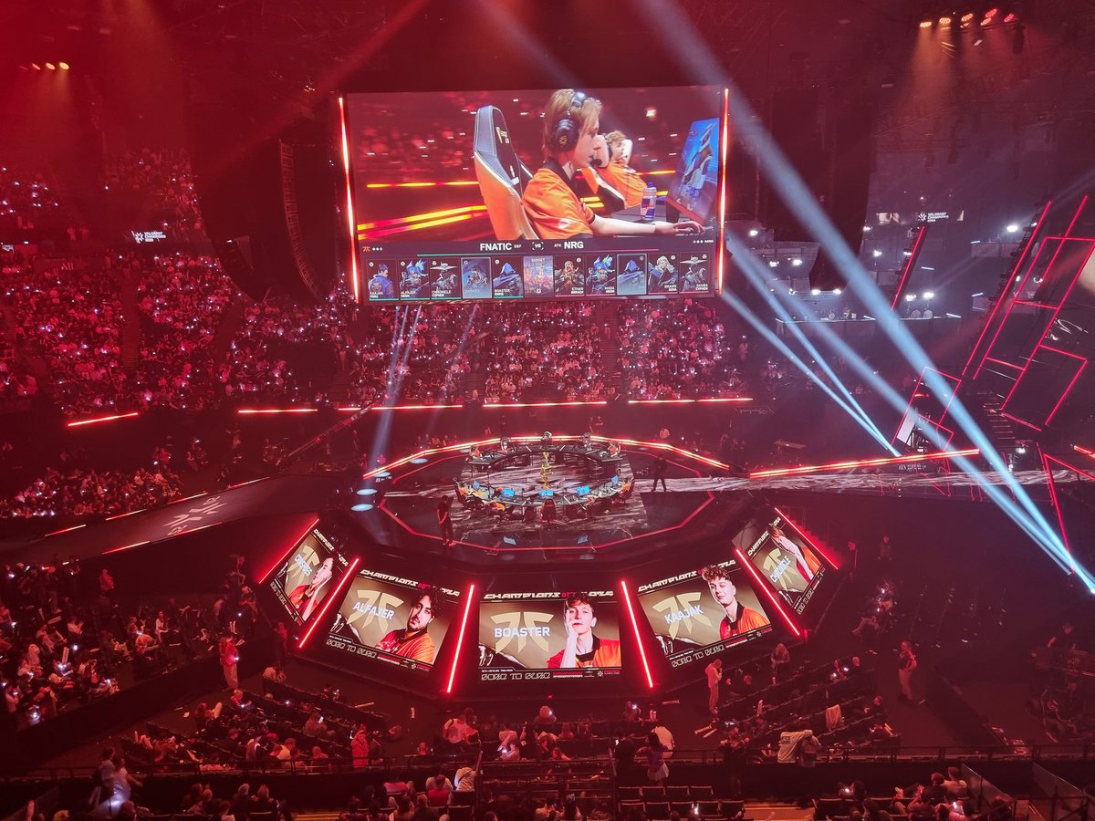 Katie Clark tweet media