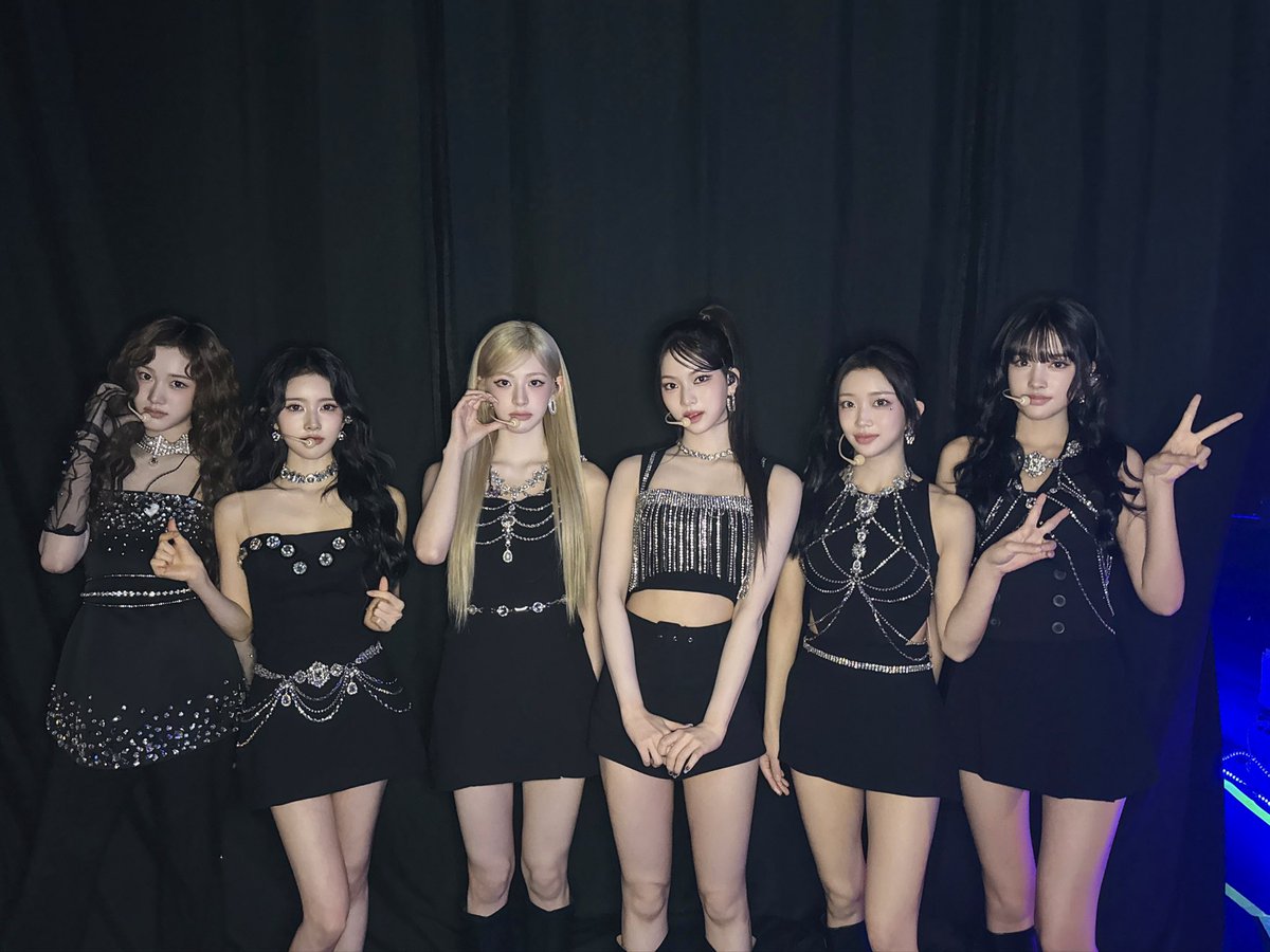 STAYC_official's tweet image. 251005
2025 STAYC TOUR 
[STAY TUNED] in SAN JOSE

#STAYC #스테이씨
#STAY_TUNED
#2025_STAYC_TOUR