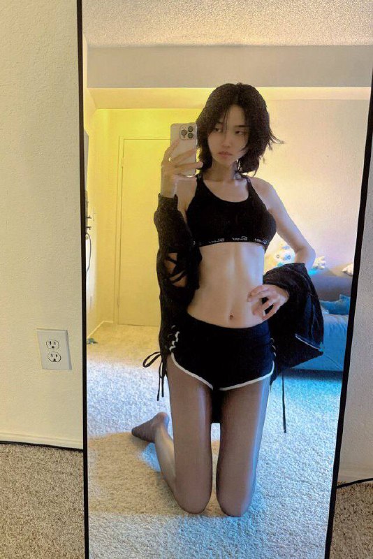 男孩子真的不能穷养！
你看穷养给一男孩子都饿成这样了🥲

#男娘