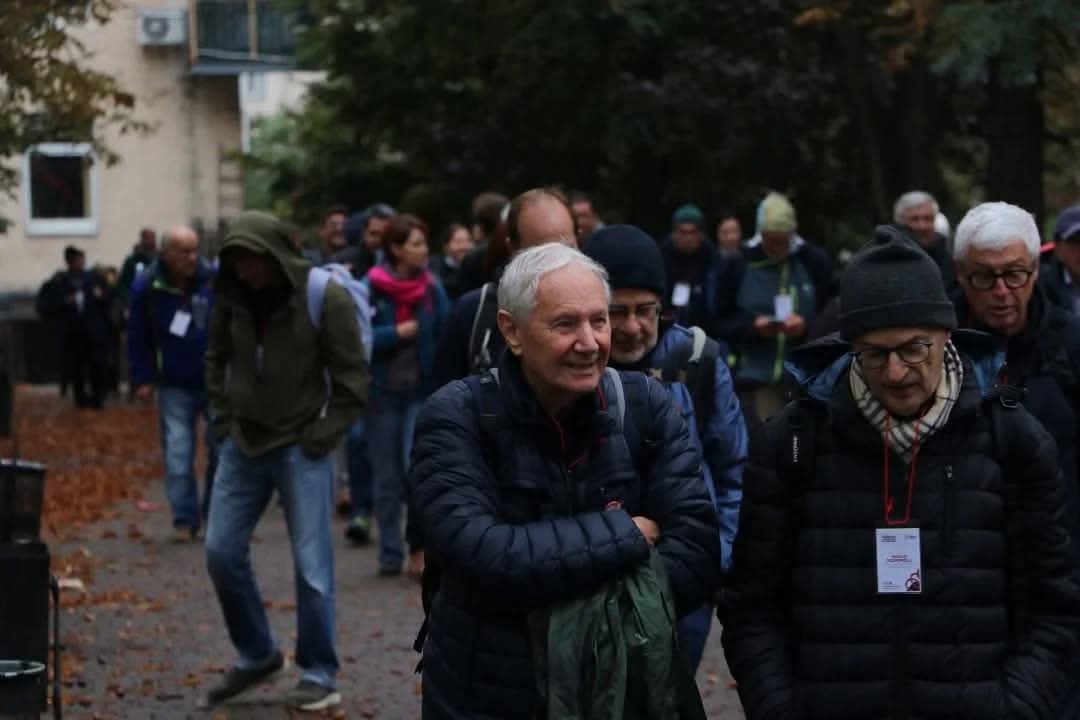 Anche Don Giacomo Panizza, presidente Comunità Progetto Sud, si trovava a bordo del treno partito da Kyiv, insieme a oltre cento attivisti Movimento Europeo Azione Nonviolenta, quando il convoglio è stato coinvolto nel massiccio attacco russo a Leopoli.
Un abbraccio a tutti