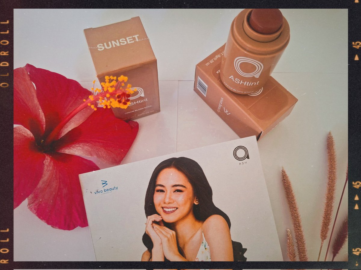 _therrific's tweet photo. It's here, finally! ASHtint, this is sooo nice😍😍 comes with a photocard with an autograph. Perfect for everyday use.

#ASHtint
#AshtineOlviga
#ashdres https://t.co/3Zyv0gC9cf