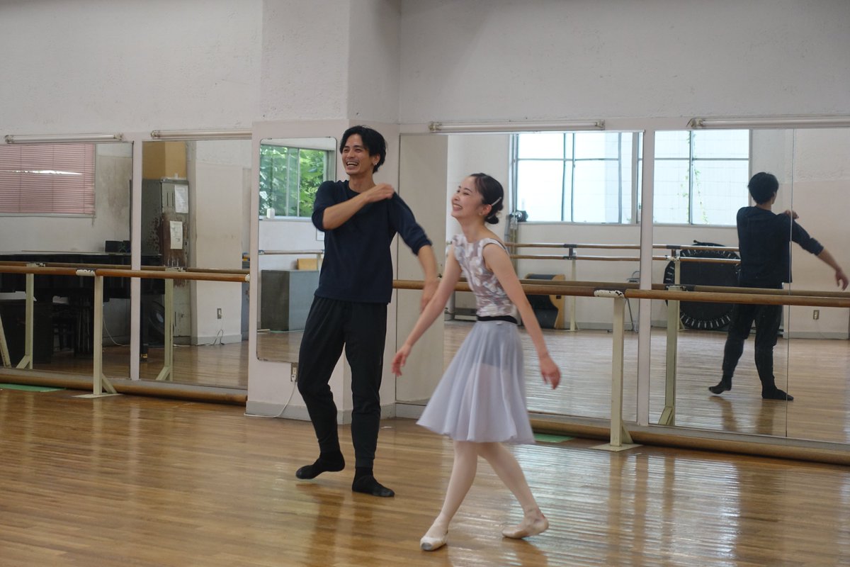 11月29，30日に上演する「くるみ割り人形」に向けたリハーサルが徐々にスタート。

🩰阿部裕恵（クララ）、林田翔平（王子）
