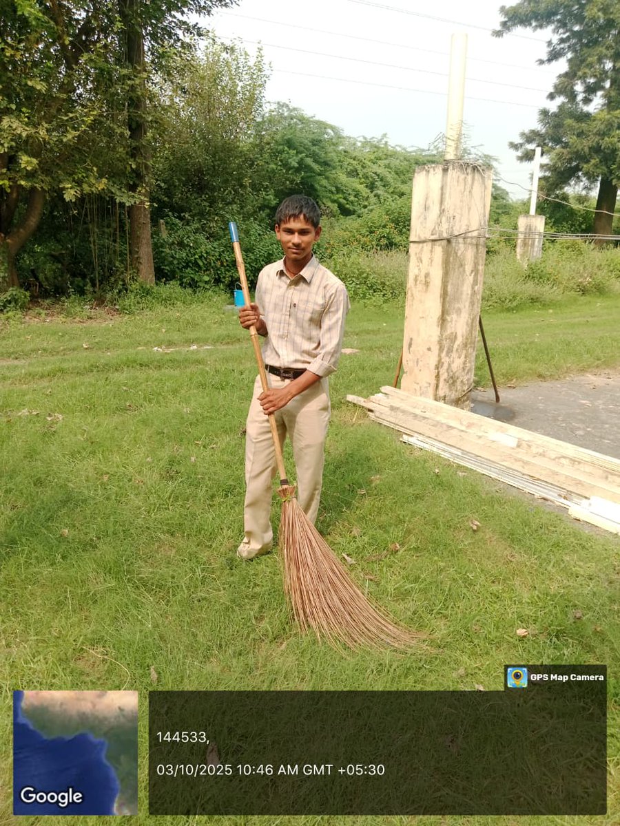 USET144533's tweet image. Kudos to our USET students for leading a successful 'Swachhta Hi Sewa' campaign with the NSS! 🌿 They demonstrated that leadership and community service go hand-in-hand. Proud to see them building a cleaner, better future. #SwachhtaHiSewa #NSS #LTSU #StudentLeadership