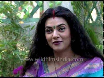 CinemaRareIN's tweet image. Mahesh Manjrekar also made #ItWasRainingThatNight (2005) an Indo-Bangladesh co-production, in English and Bengali. 

A remake of #Astitva, featuring @thesushmitasen @riyasen24 #Riaz #MoonMoonSen #VictorBanerjee and Mahesh himself.

It remains unreleased.