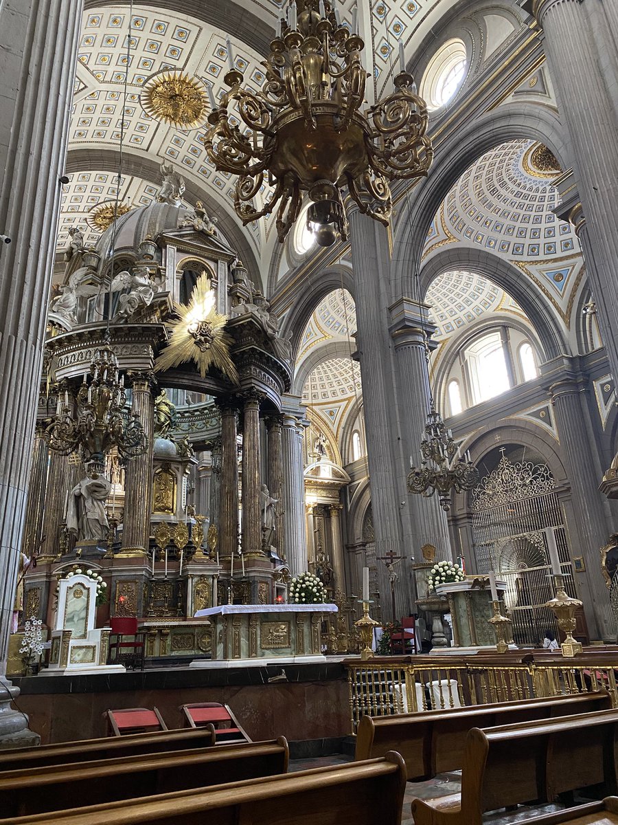 Apenas entré y no me fijé en eso y hasta foto tomé 

Para que no les pase lo que a mi, hoy hay una cita