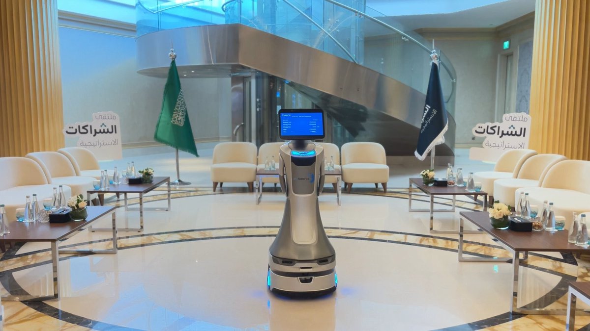 inc_robotics's tweet image. سعداء بمشاركتنا كشريك تقني في ملتقى الشراكات الإستراتيجية برعاية وزارة الموارد البشرية @HRSD_SA، حيث قدمنا روبوتات ترحيبية وضيافة لتجربة تفاعلية مبتكرة.
#الروبوتات #التحول_الرقمي #السعودية