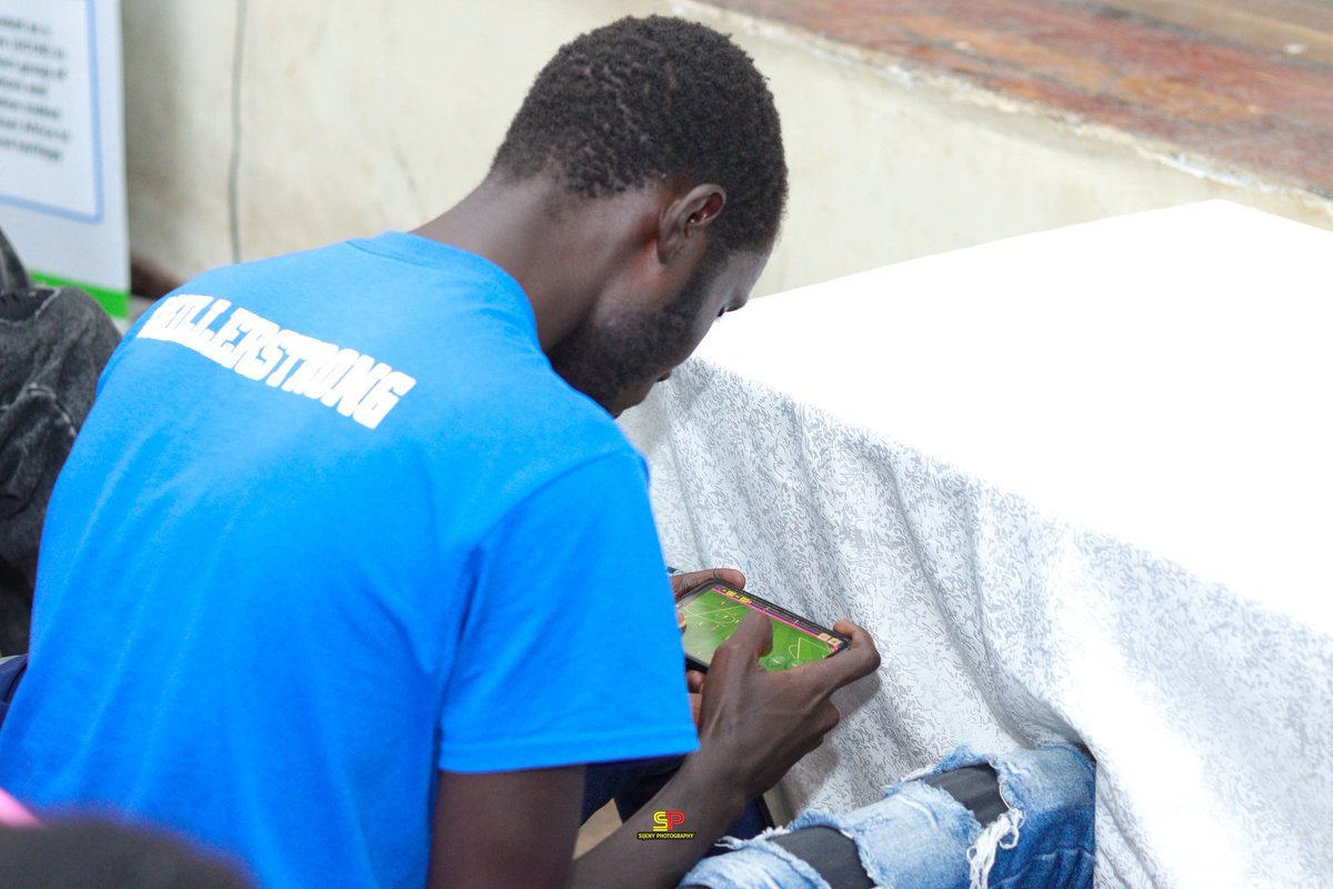 Ronny Lusigi tweet media