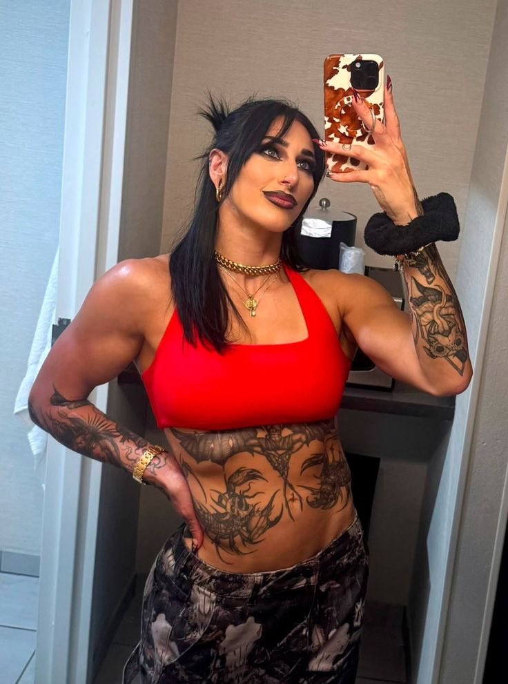 deityofripley's tweet image. Literate /Semi descriptive
You’re husbands/bulls favourite
Can be picky at times
Active
Everyone’s mami
Wrestler
Bbc/bwc lover
Bi
Can be trans on request
Sub/dom 50/50
No Futa/IRL/MDN