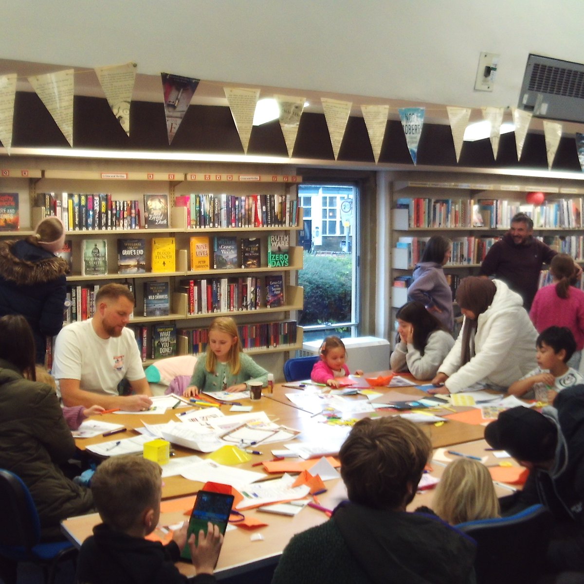 LancsLibraries's tweet image. Fun Palace at #RishtonLibrary was a huge success! Visitors braved the stormy weather to practise their football skills with Whalley Juniors FC, meet Mascot Mum&apos;s Bluey, take part in Lego and STEM challenges and enjoy arts and crafts provided by Lancashire Adult Learning