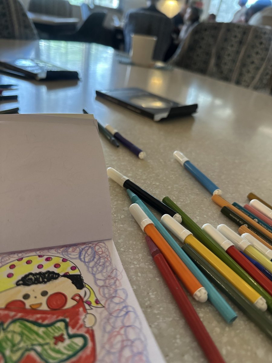 Sheetal29May's tweet image. Few hours spent all by myself coloring and healing ❤️‍🩹 #therapy #coloringpages #Sunday #Jaipur