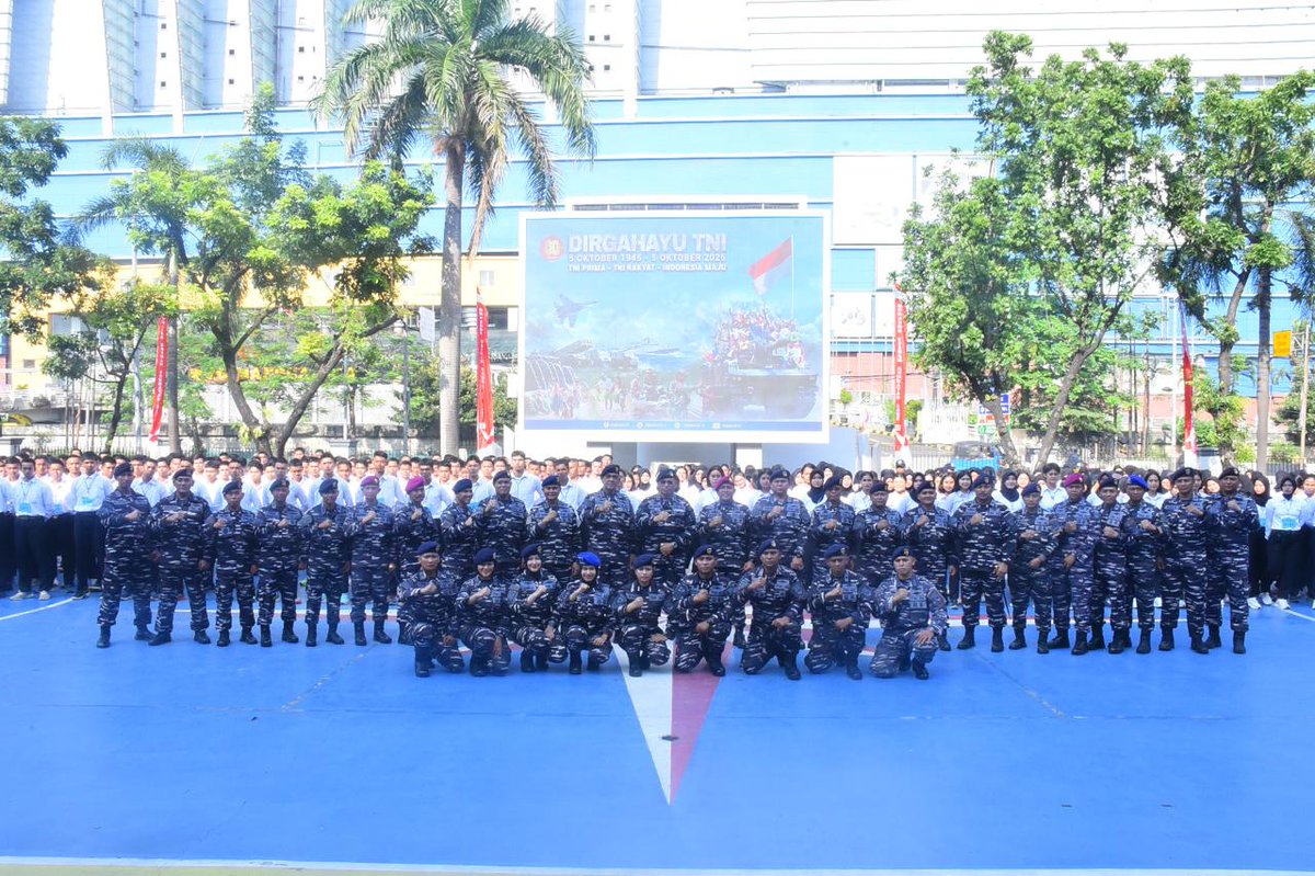 Kodaeral_III's tweet image. DANKODAERAL III: YAKIN PADA KEMAMPUAN DAN SIAPKAN DIRI, HANYA CALON TERBAIKLAH YANG MENGIKUTI PENDIDIKAN
#tnial #tni_angkatan_laut #jalesvevajayamahe #koarmada_ri #kodaeral_iii