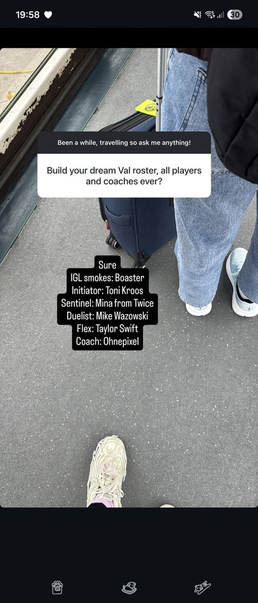 mae saw ATZ in kl !! tweet media