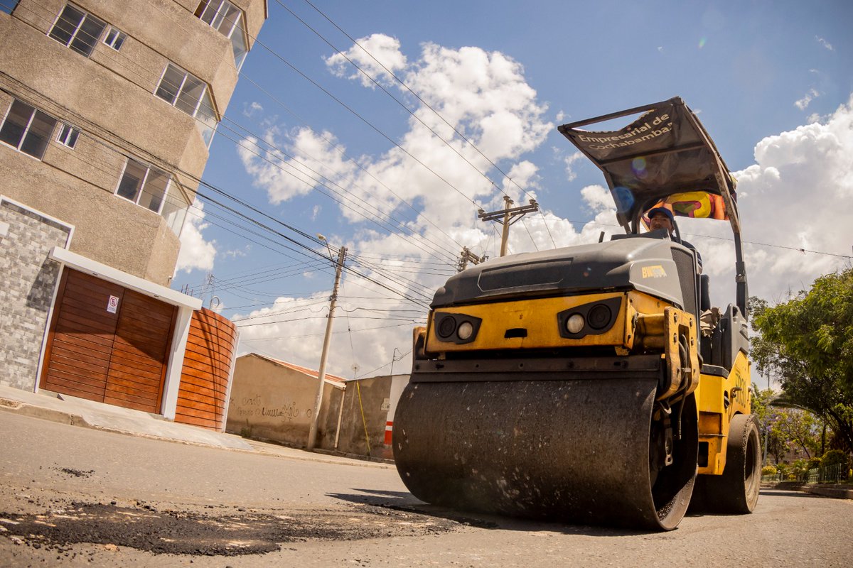 maurimu10's tweet photo. ¡Los trabajos de bacheo no paran! https://t.co/1VLJr344Fs