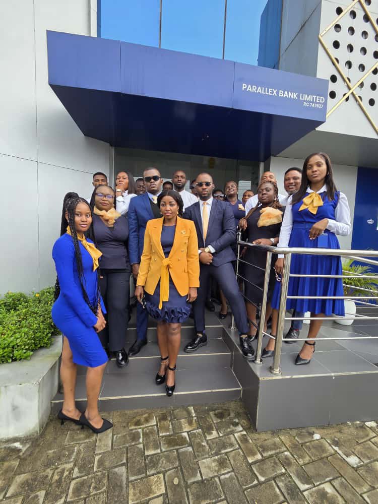 parallexbankng's tweet photo. Kicking off Customer Service Week 2025 with our ever-cheerful Uyo team, serving warmth and smiles because we are always proud to serve without limits.
#CustomerServiceWeek #CSW2025 #LimitlessService #ParallexBank https://t.co/sBWP1OorpO