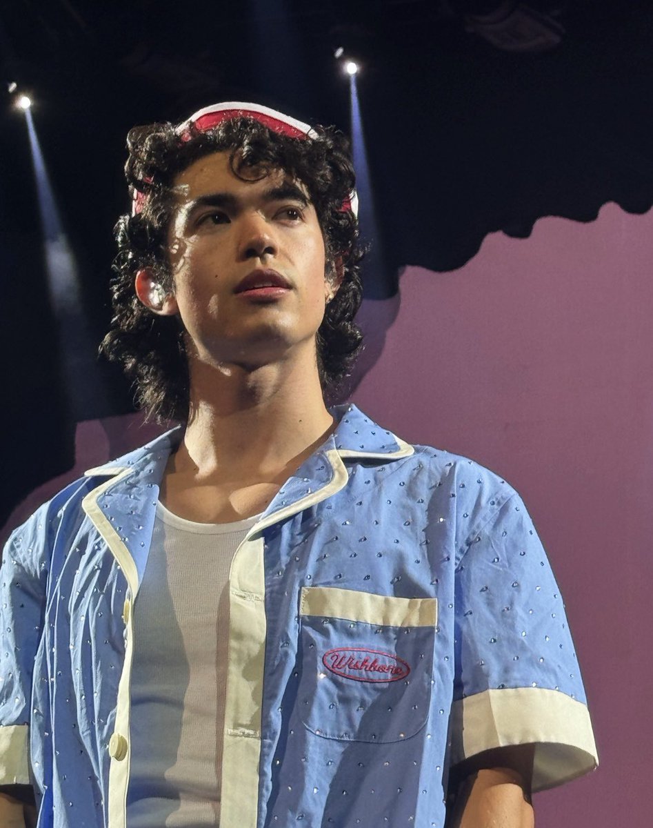 babylovessivan's tweet image. Reply with the most ethereal wishbone era pic pls I'll be able to draw in 2 weeks