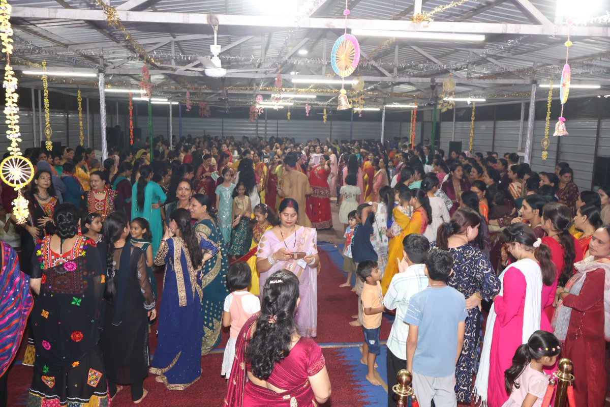 RCWA5SIGNALCHD's tweet photo. Celebrating the vibrant spirit of Navratri with Garba https://t.co/p4TPIcrm8C
