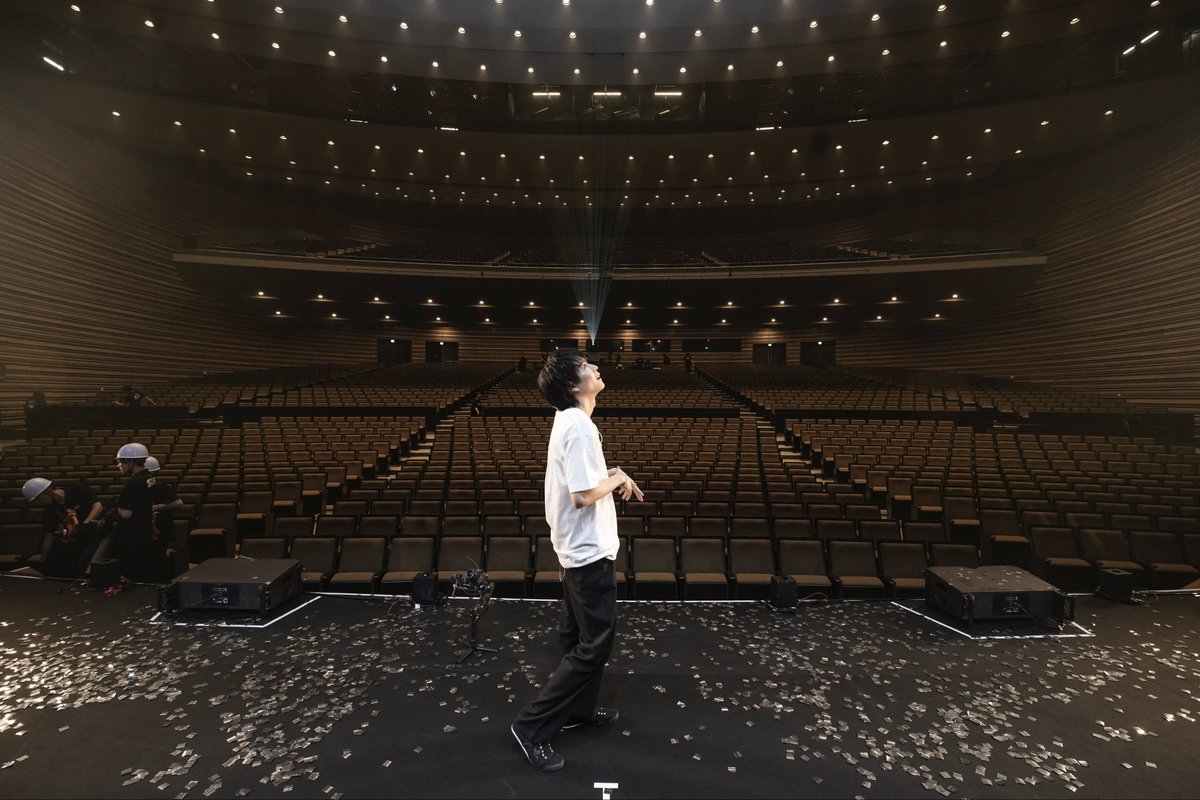 sgmttky_sw's tweet photo. 【熊本の彼氏、ホールツアーします】

総動員5000人越え。

ステージ以外ではずっと不安です。
まじで地獄です。
全力で時間全て注いで全部やっても届かない可能性の方が俺は高いと思ってます。

でもやると決めたからにはやります。

俺が選んだ道なので！

大阪、熊本、東京���待ってます！

まだやっぱり見えないその先に絶対エグい景色見たいもん。

10/19
大阪IMPホール

11/24
熊本城ホール

1/15
東京 LINE CUBE SHIBUYA
※東京一般発売少々お待ちください

チケットはこちら↓

https://t.co/4qJNtkmhwp