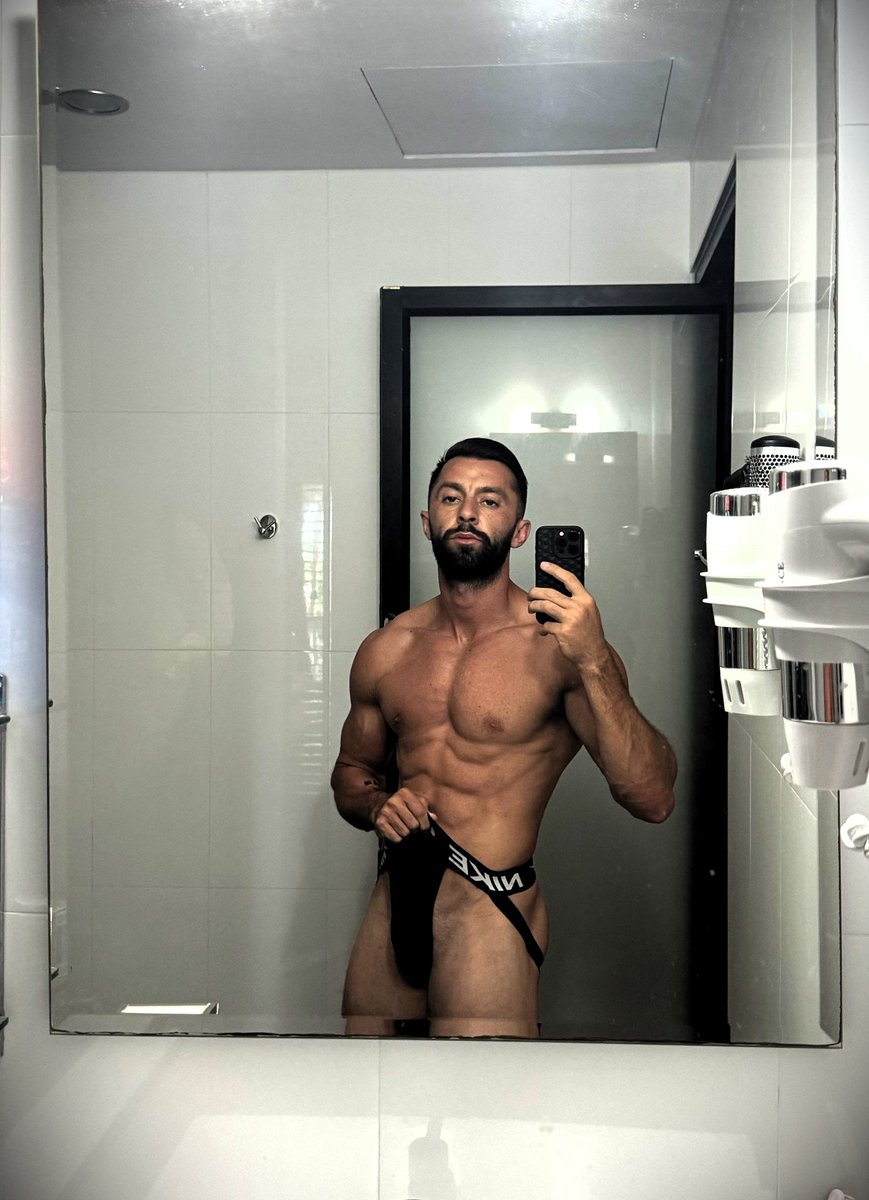 Feeling dangerous today. Maybe it’s the mirror, maybe it’s the mood.
👉 Catch the full vibe: OnlyFans.com/jvtinoxxx

#OnlyFans #CreatorsOnX #OFMen #OFModel #SubscribeNow #ExclusiveContent #LinkInBio #FanExclusive