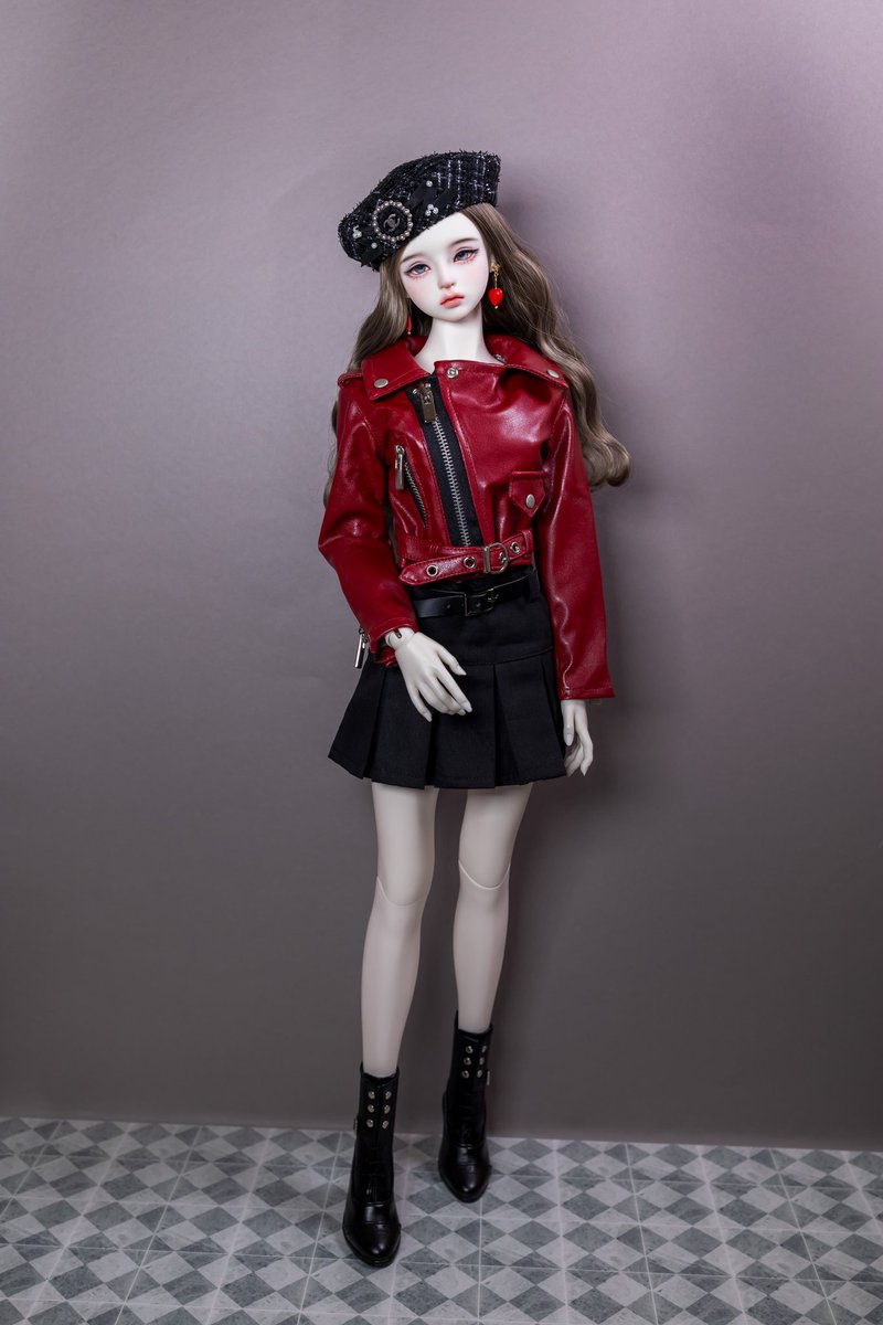 스튜디오를 가야해
스딩 인놀 전신샷을 찍으려면.
그나저나 로즈는 우리집 상이 아니라 곧 떠나보내야 할 것 같다